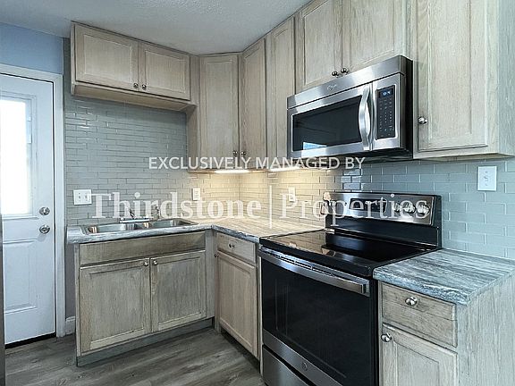 3rd image of 5564 Flers Ct