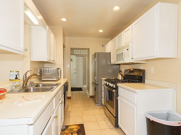 4th image of 133 Lawton Ln