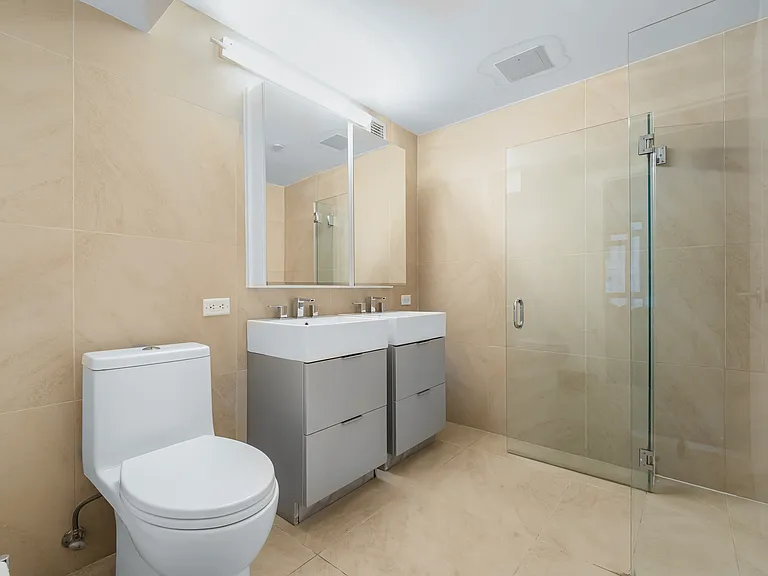 181 Front St #8B — Photo 9