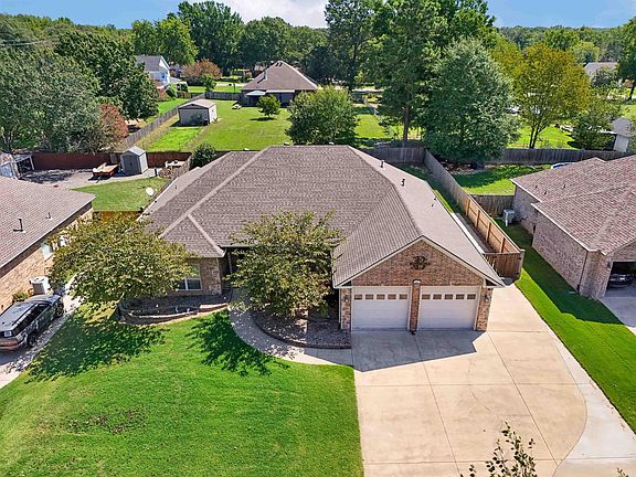 2nd image of 17 Crosswinds Dr