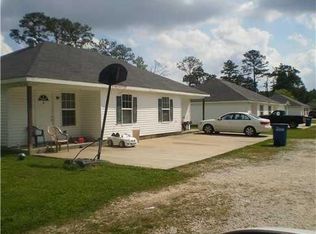 1406 Thompson Rd, Moss Bluff, LA 70611