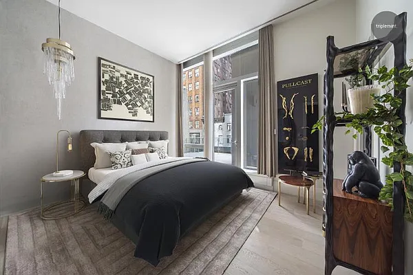 Sold by Triplemint | media 7