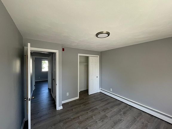3rd image of 264 Mercer St APT 4