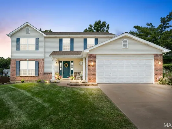 1703 Monet Dr, Dardenne Prairie, MO 63368