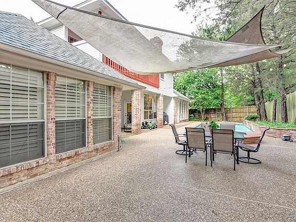 5th image of 1916 Wood Dale Cir