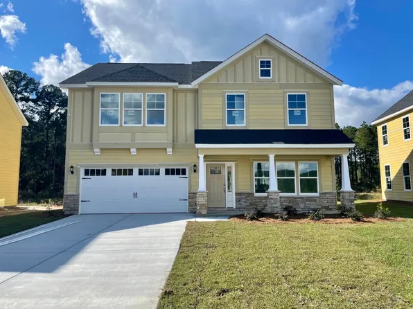 126 Spring Hill Dr, Richmond Hill, GA 31324