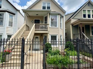 3320 W Warner Ave #1, Chicago, IL 60618