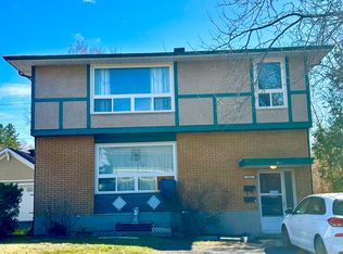 911 Pinewood Cres, Ottawa, ON K2B5Y3