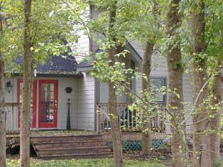 Custom 4/4 on 1.3 acres