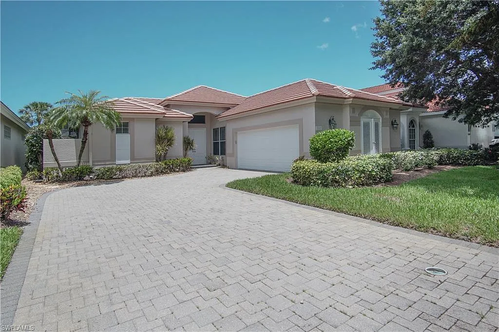 3 bed, 3.0 bath, 2661 sqft, $20,000 — Photo 2