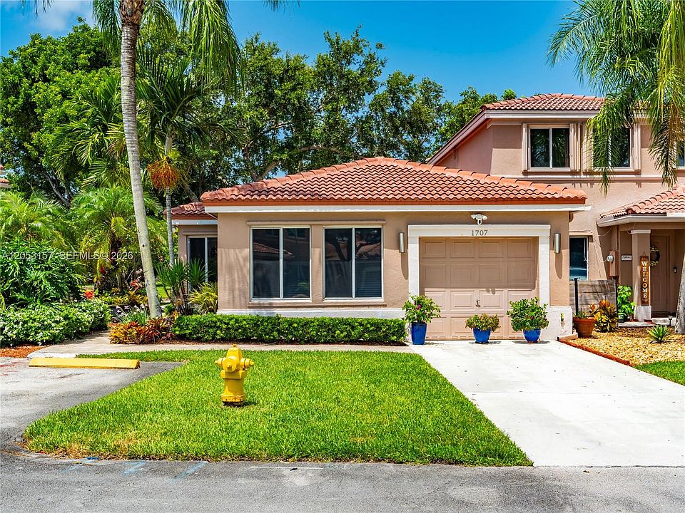 1st image of 1707 SW 109th Ter