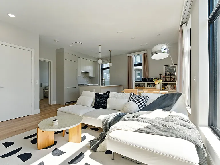 191 Washington St #524 — Photo 32