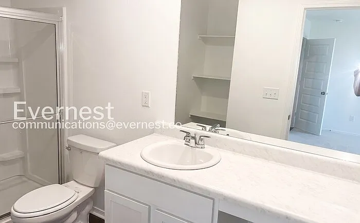 6673 Hollywood Ave — Photo 10