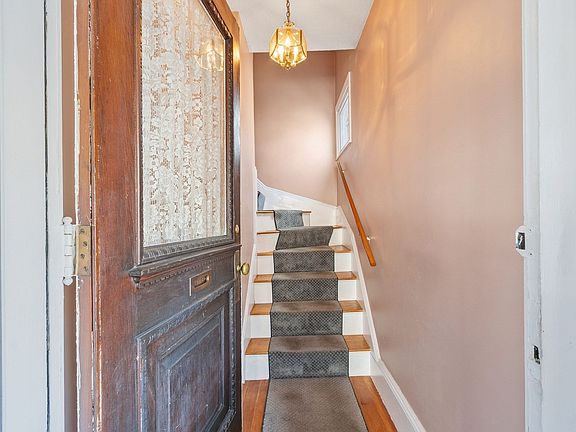 3rd image of 12-14 Marshall St
