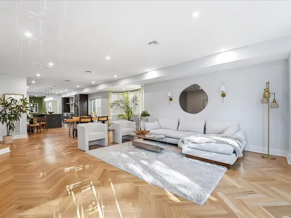 401b Ogden Avenue image 11 of 29