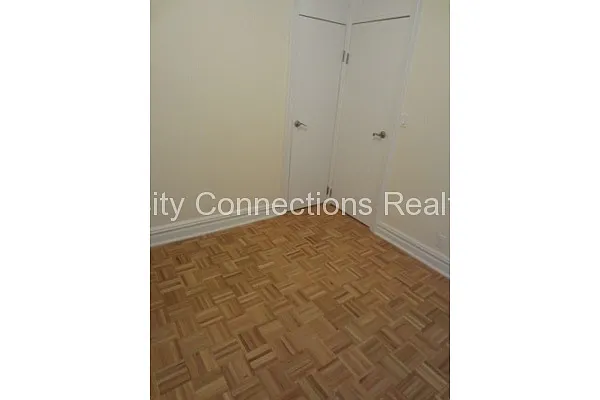 Rented by City Connections Realty | media 16