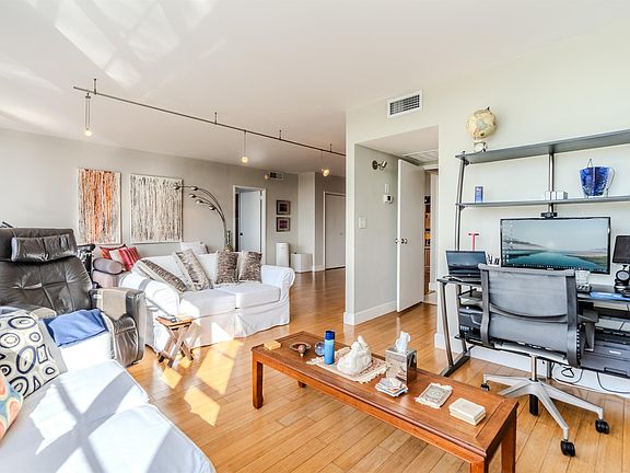 4th image of 5700 Collins Ave APT 6H
