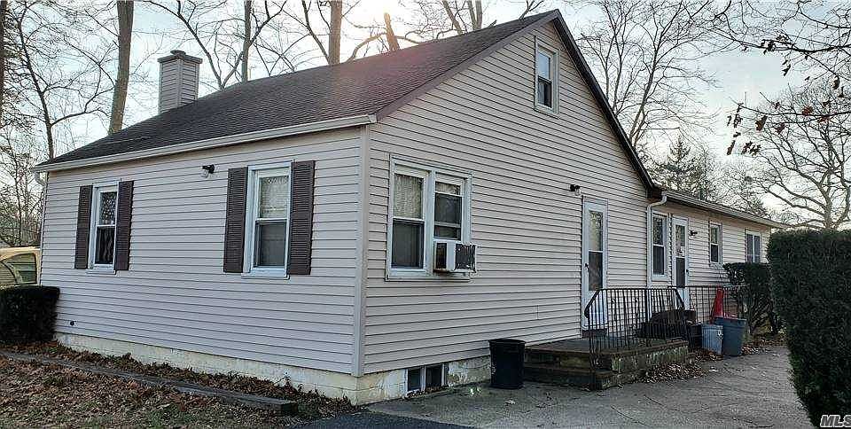 1st image of 1093 William Floyd Pkwy