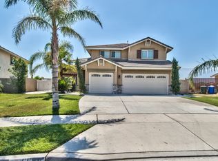 6686 Star Dust Ln, Fontana, CA 92336