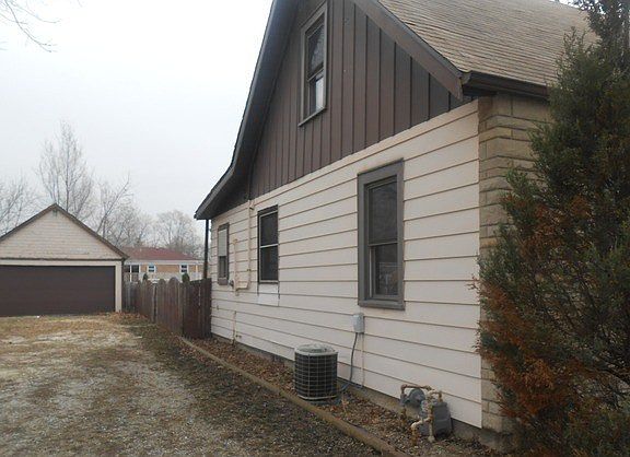 2nd image of 8031 Nashville Ave