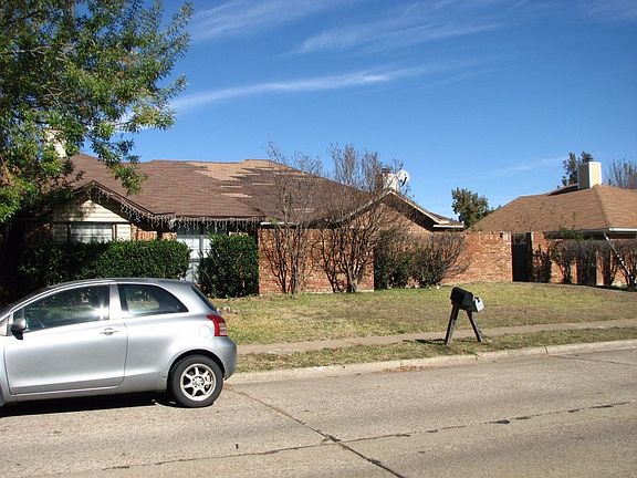 2nd image of 10323 Hillhouse Ln