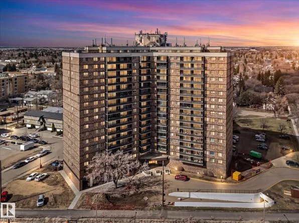 13910 Stony Plain Rd NW #102, Edmonton, AB T5N 3R2