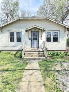 513 E Market St, Warrensburg, MO, 64093