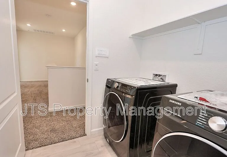 3217 Sunny Gate Ln — Photo 50
