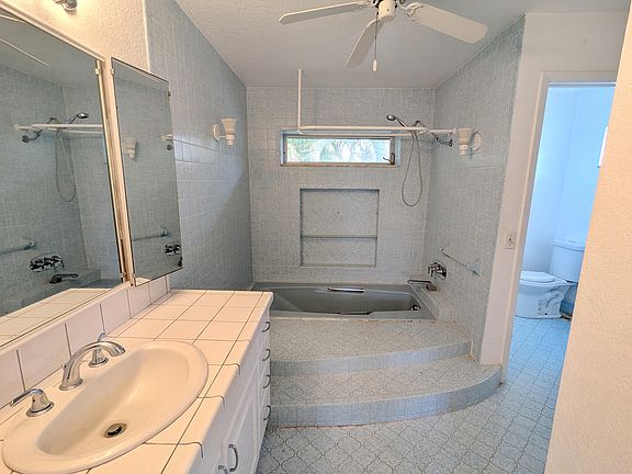 4th image of 142 N Naranja Avenue