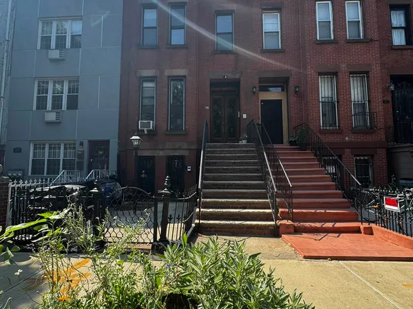 62 Bainbridge Street image 1 of 14