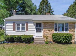 90 Shirley Dr, Cumberland, RI 02864