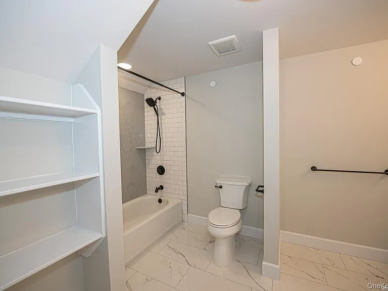 1090 New York Ave #PENTHOUSE — Photo 8