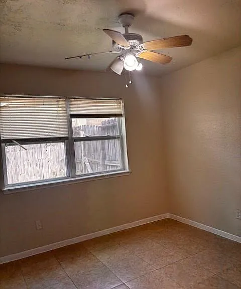 12413 Wellington Park Dr — Photo 6