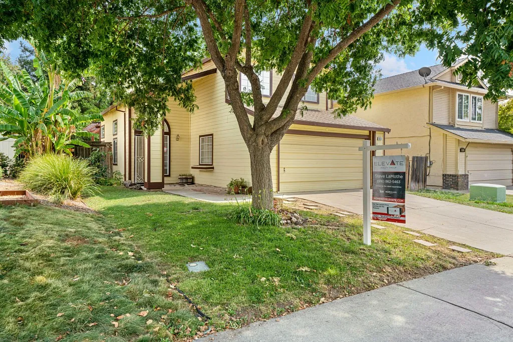 8052 Prior Way photo 1