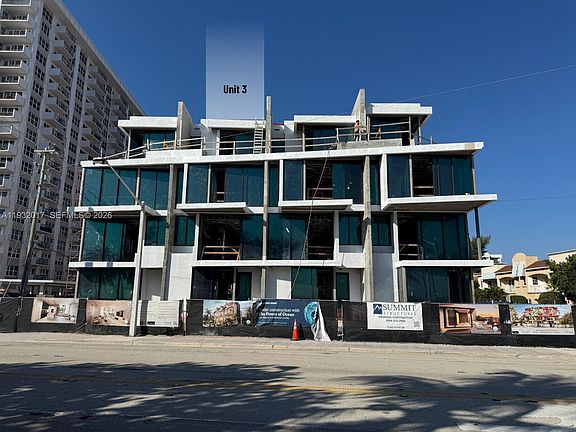 3rd image of 493 N Ocean Blvd #3