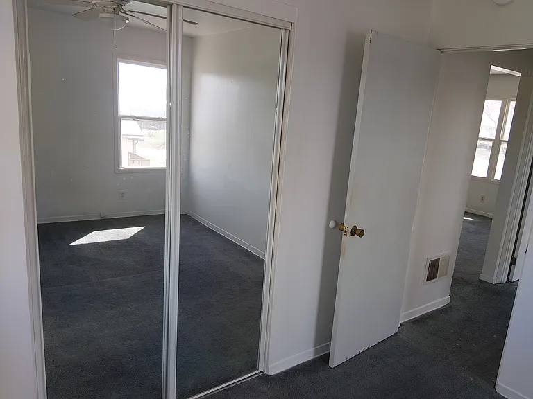 303 S State St #2-C — Photo 27