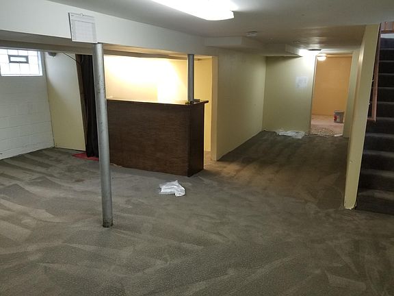 5th image of 21505 Rockwell St