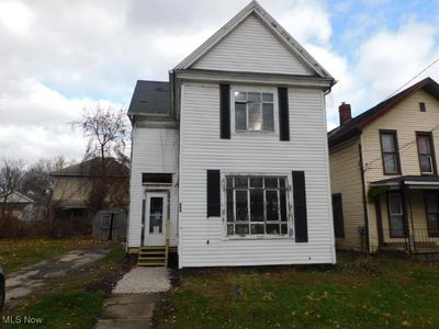 688 Main St, Conneaut, OH, 44030