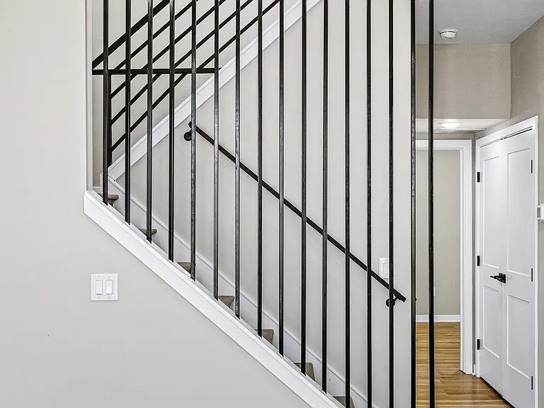 2409 N Hancock St #6 — Photo 11