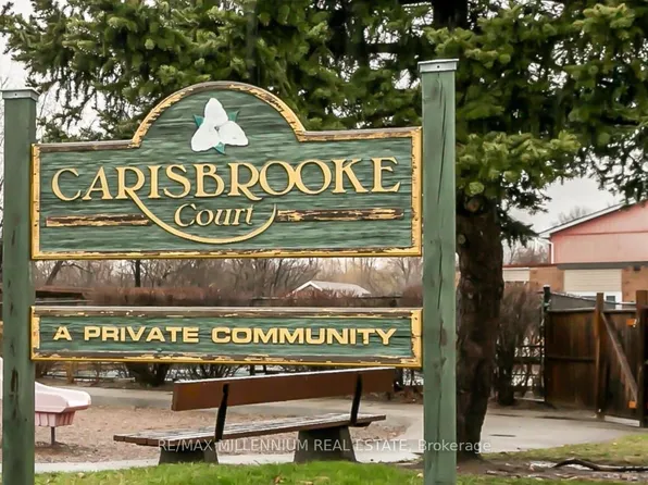 87 Carisbrooke Ct #87, Brampton, ON L6S 3K1