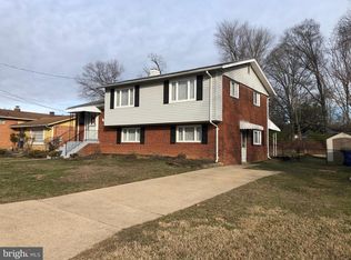 7409 Sweetbriar Dr, College Park, MD