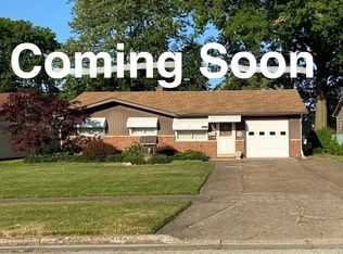 4705 Meadow Ln, Lorain, OH 44055
