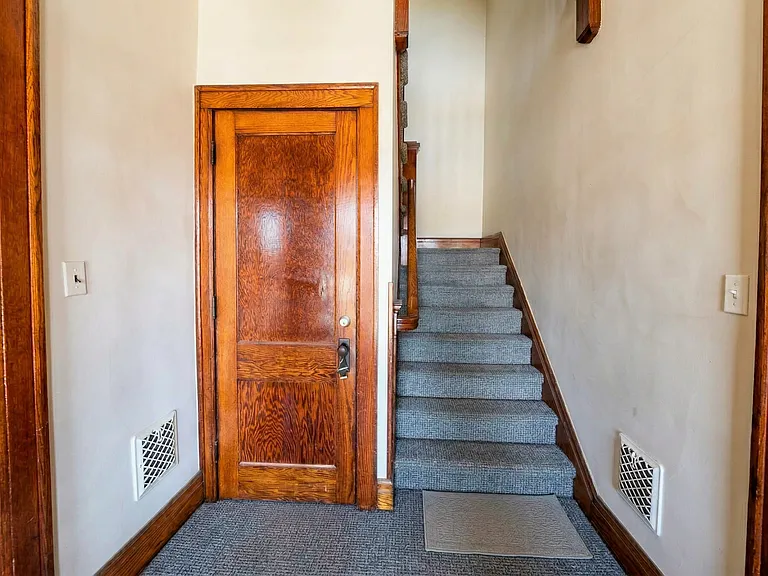 20 Lincoln St #22.5 — Photo 3