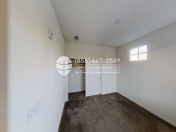4th image of 1119 Martin Luther King Dr