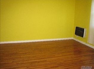 1029 Fenwood Dr APT 2, Valley Stream, NY 11580