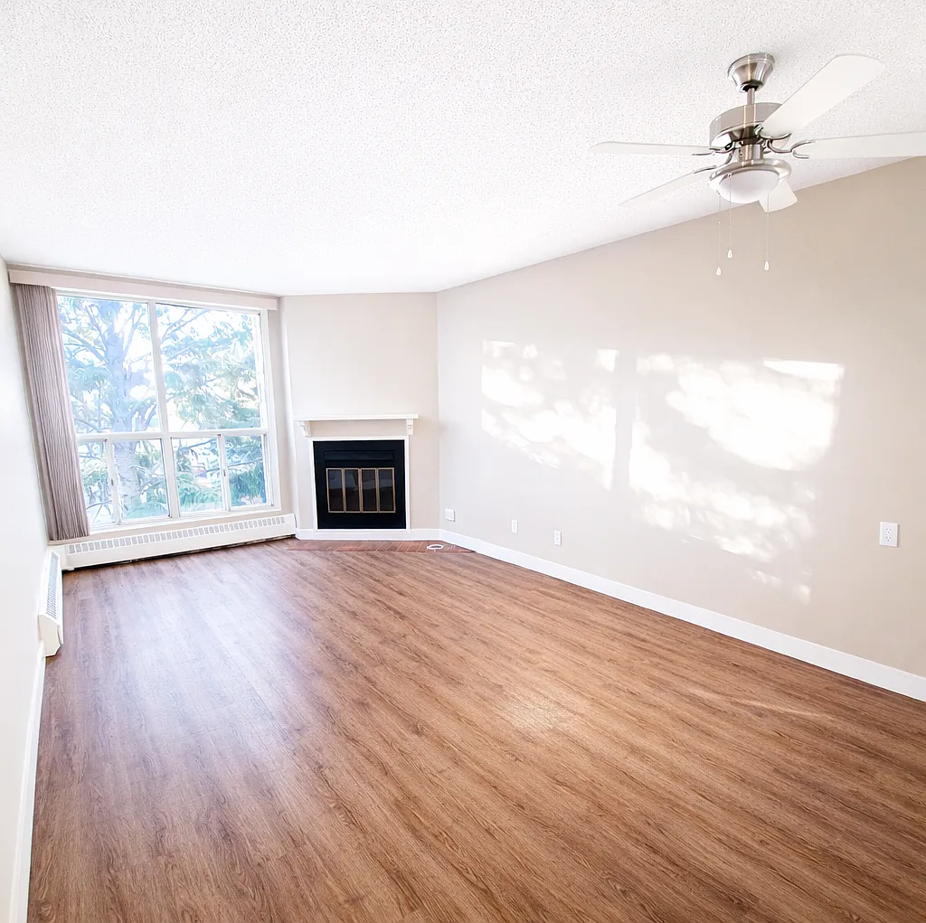 Parkview Village Apartments — Photo 2