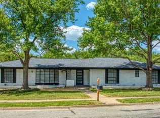 1523 Crescent Dr, Sherman, TX 75092