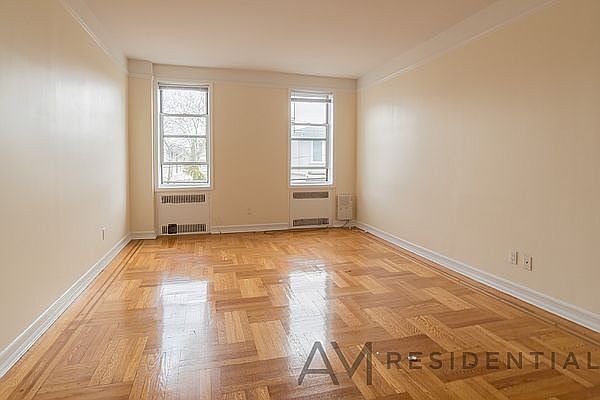 1st image of 2249 Ocean Ave #20