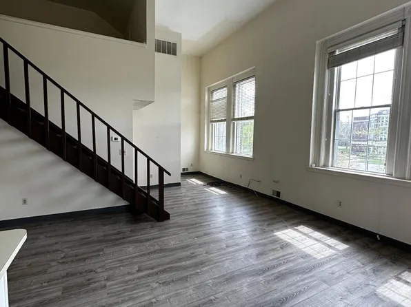 97 South Ave APT 12, Webster, NY 14580