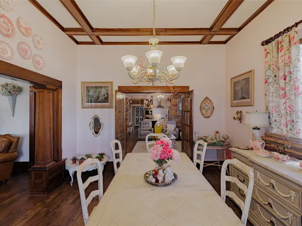 403 W Franklin St, Alvord, TX 76225
